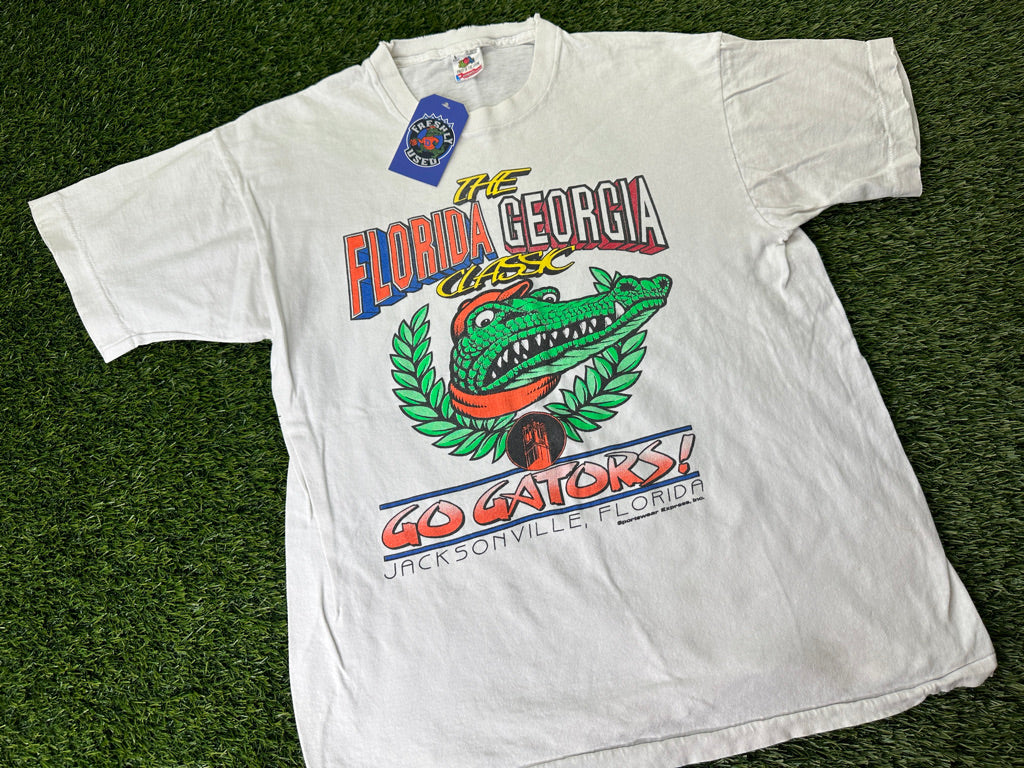 Vintage Florida Gators Georgia Rivalry Shirt Distressed White - M