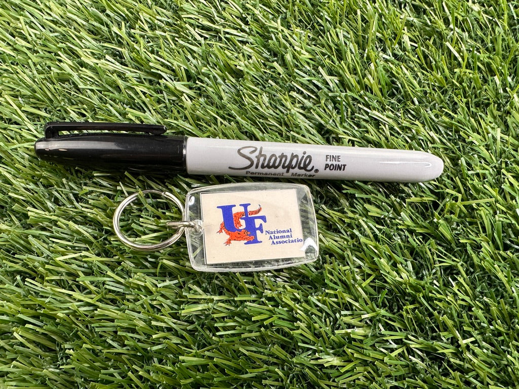 Vintage Florida Gators Alumni Key Chain