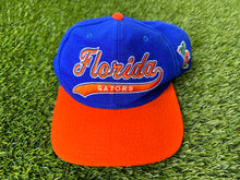 Load image into Gallery viewer, Vintage Florida Gators Starter Script Snapback Hat Blue
