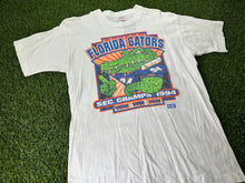 Load image into Gallery viewer, Vintage Florida Gators Shirt 1994 Veni White - M
