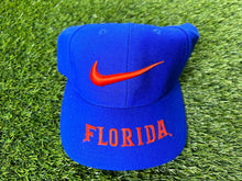Load image into Gallery viewer, Vintage Florida Gators Swoosh Snapback Hat Blue
