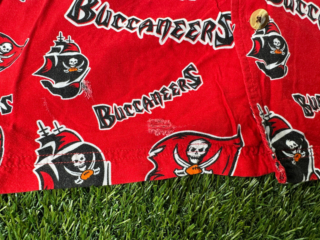 Vintage Tampa Bay Buccaneers Hawaiian Shirt - L
