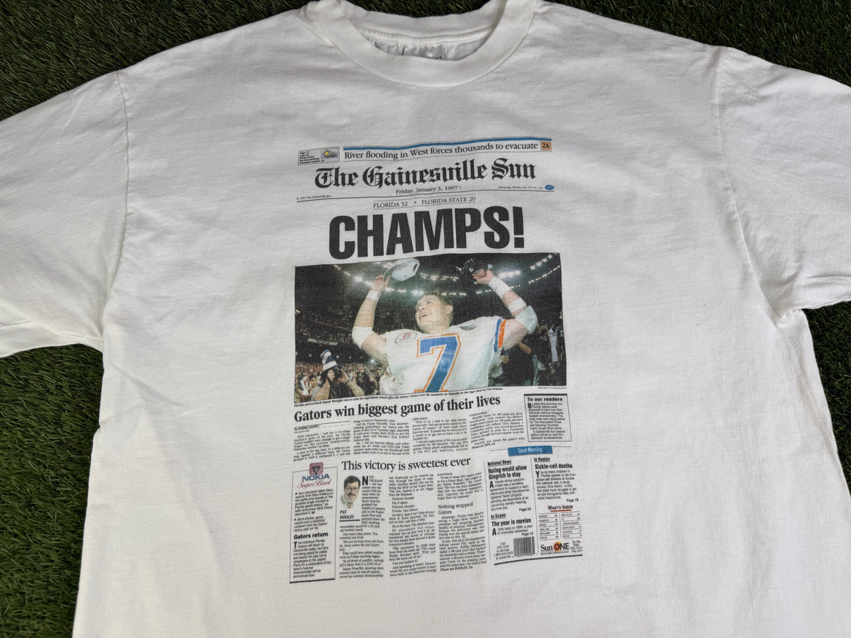 Vintage Florida Gators 96 Champs Newspaper Shirt - L