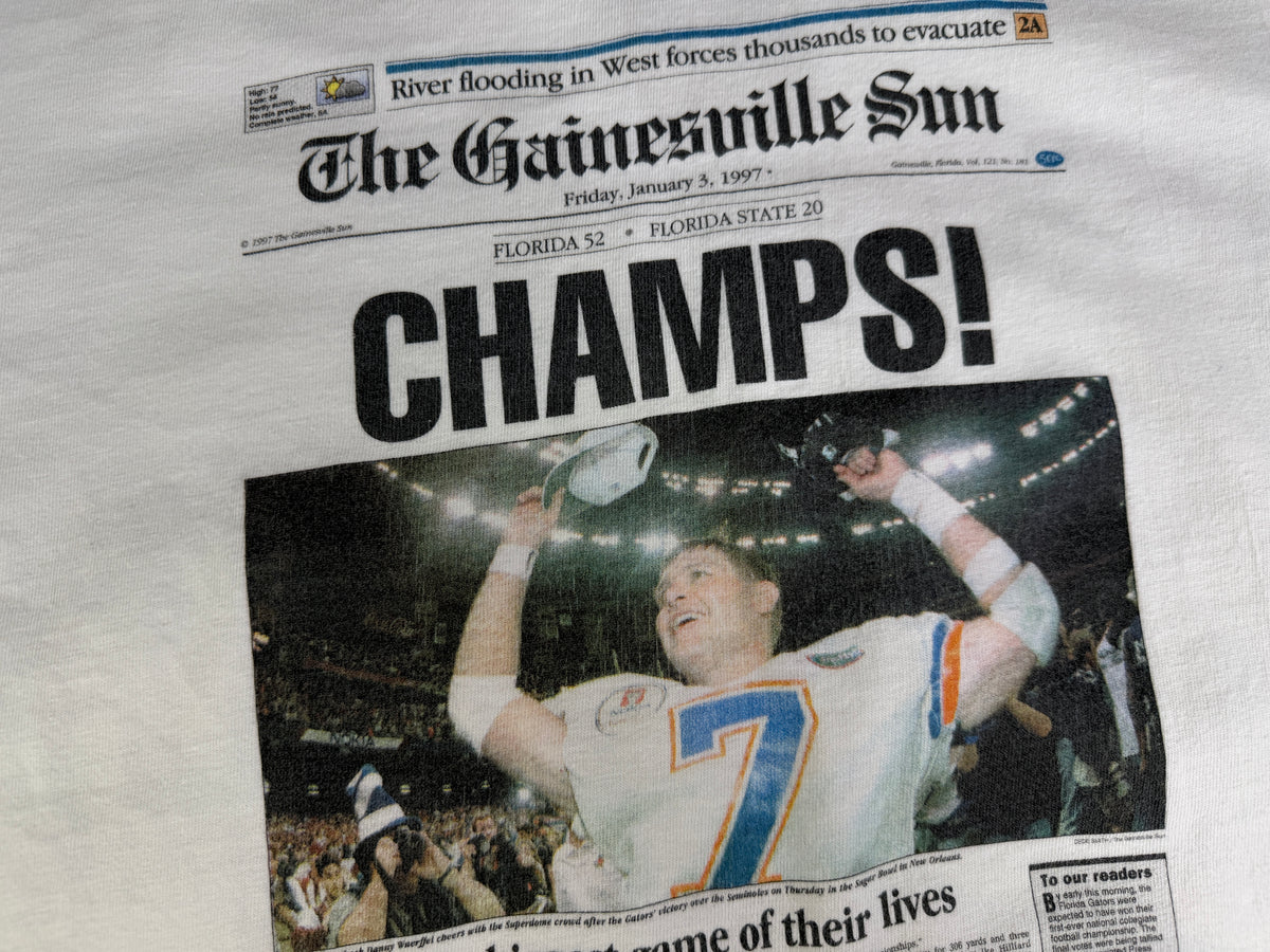 Vintage Florida Gators 96 Champs Newspaper Shirt - L