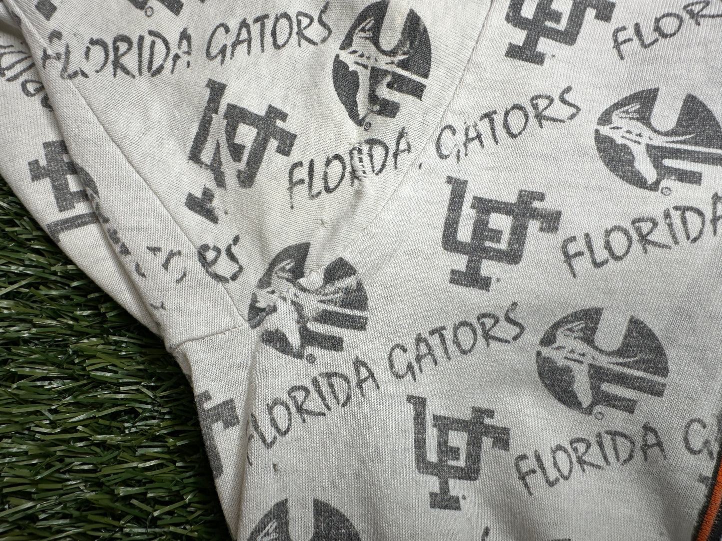 Vintage Florida Gators Basketball All Over Print Shirt - L
