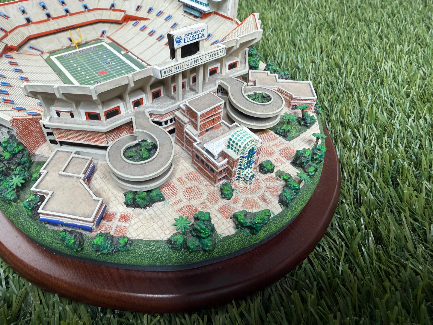 Ben Hill Griffin Stadium Statue