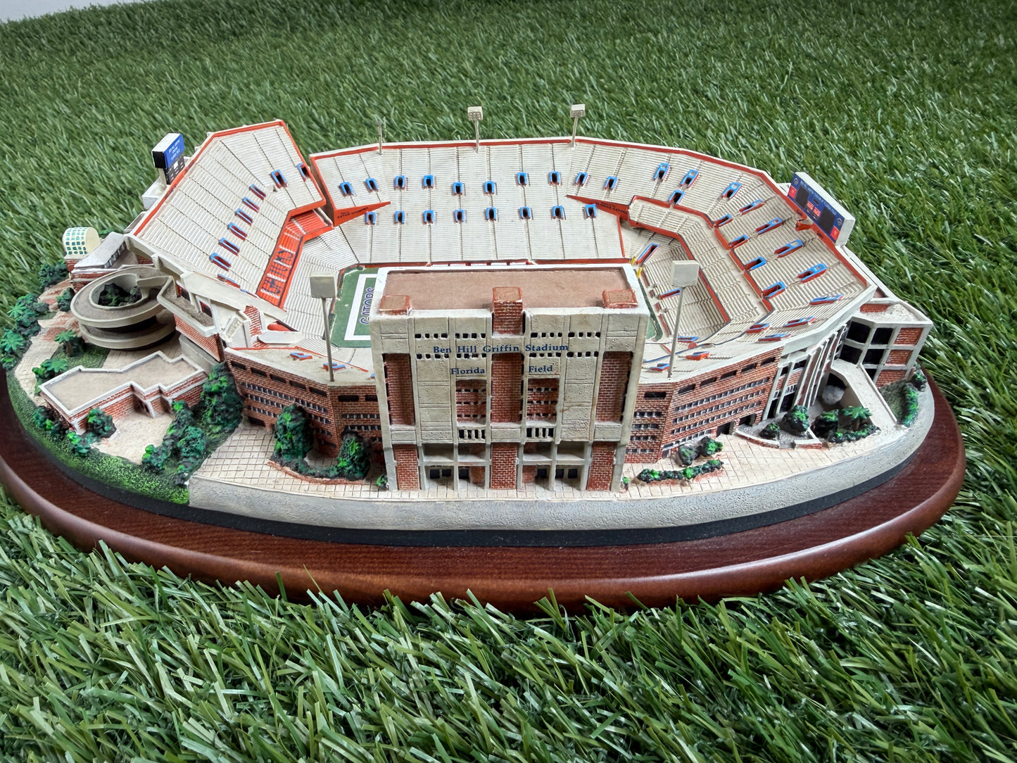 Ben Hill Griffin Stadium Statue