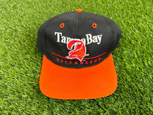 Vintage Tampa Bay Buccaneers Snapback Hat